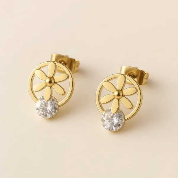 Crystal Daisy Studs_WEBP1 Crystal Daisy Studs_WEBP1