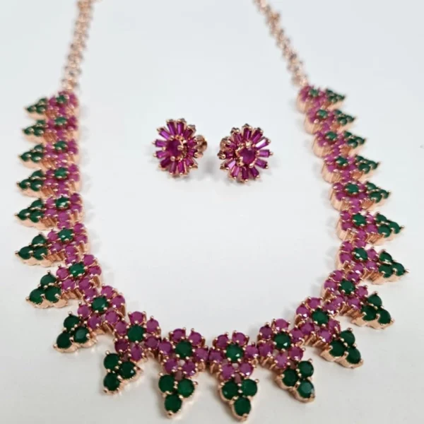 Traditional Necklace Set Traditional Necklace Set