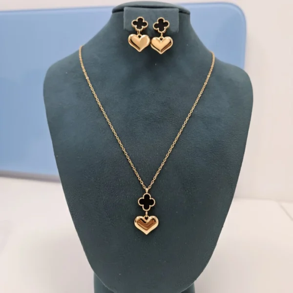 Lucky Heart Necklace Set Lucky Heart Necklace Set